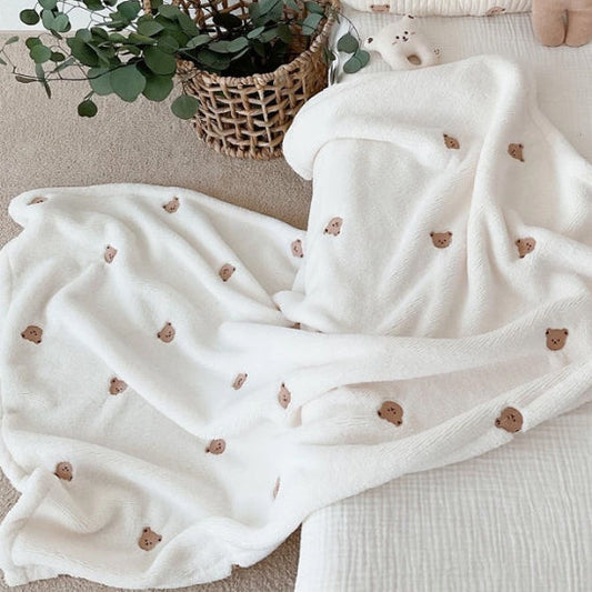 Couverture bébé: Douce, Sécuritaire et Hygiénique